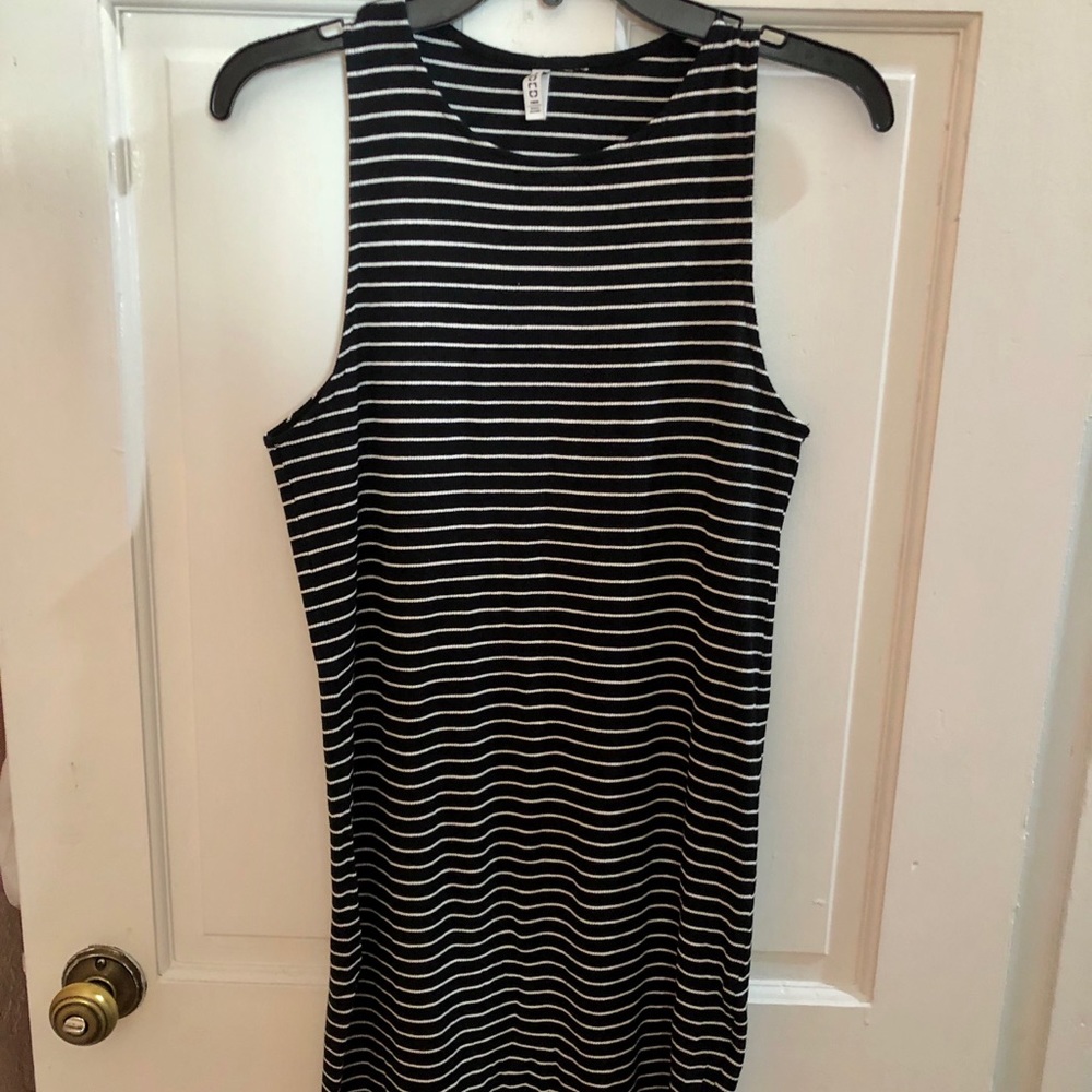 Mid-Thigh Length Black/White Stripes Dress